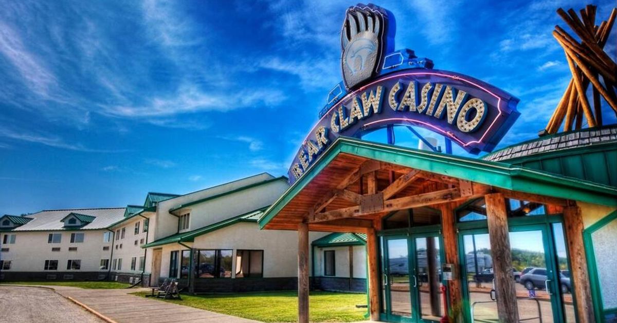 Bear Claw Casino gaming floor