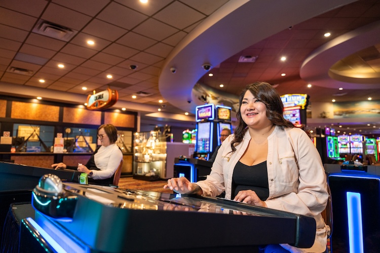 Bear Claw Casino table games